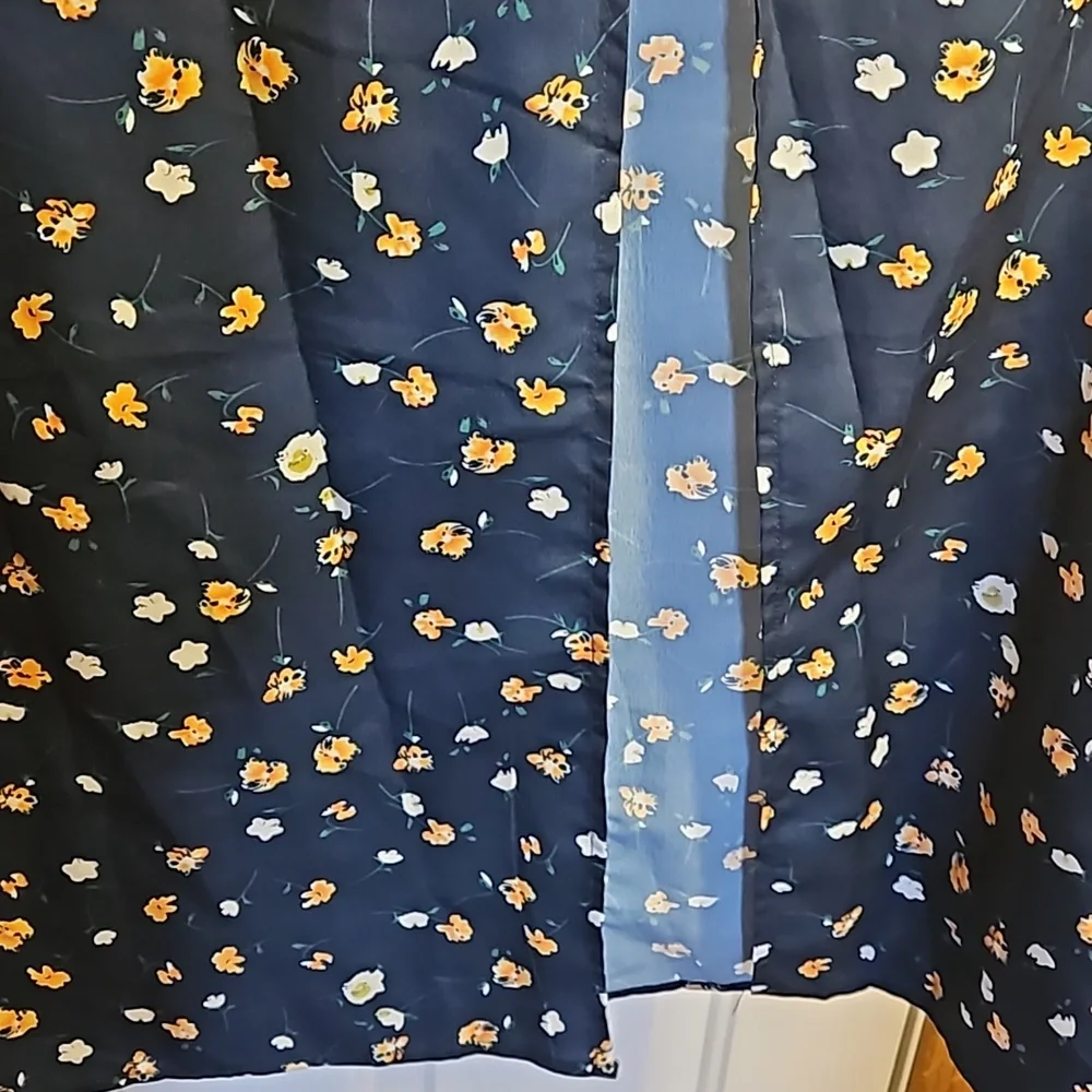 Shein Skirt - Picture 3 of 8